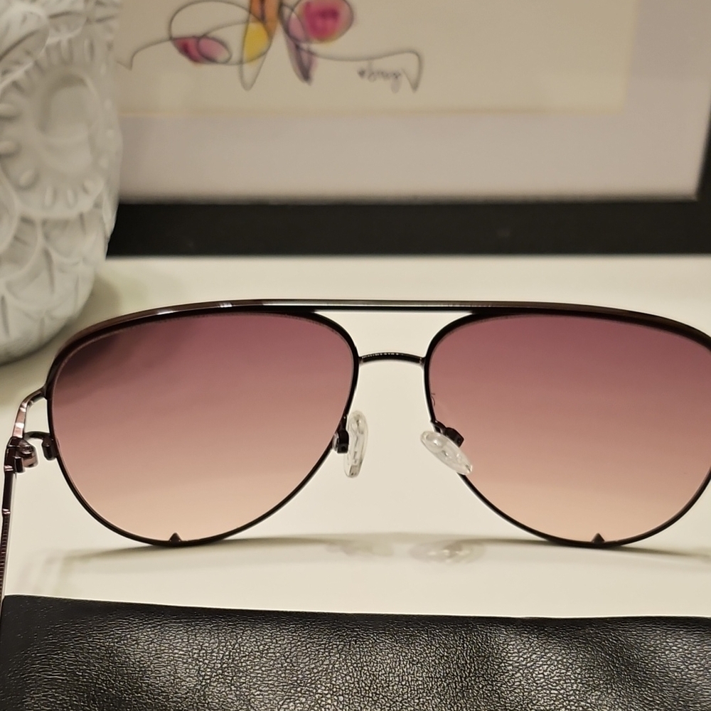 Quay Australia High Key Twist Sunglasses - Picture 5 of 6